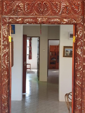Luis Holiday House
